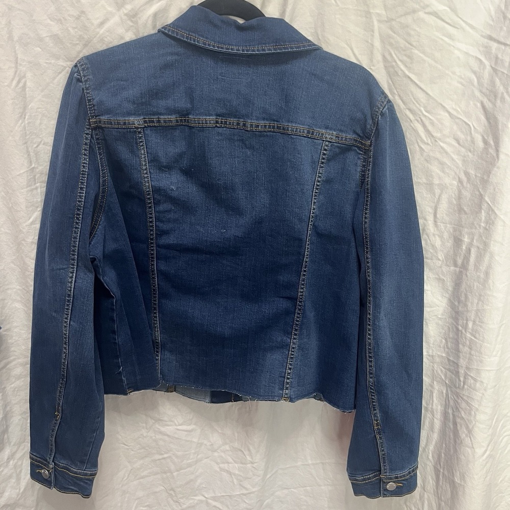 Nine‎ West Women's Jean Jacket Blue Denim Button Front Cropped Size 2XL Raw Edge - Picture 6 of 7